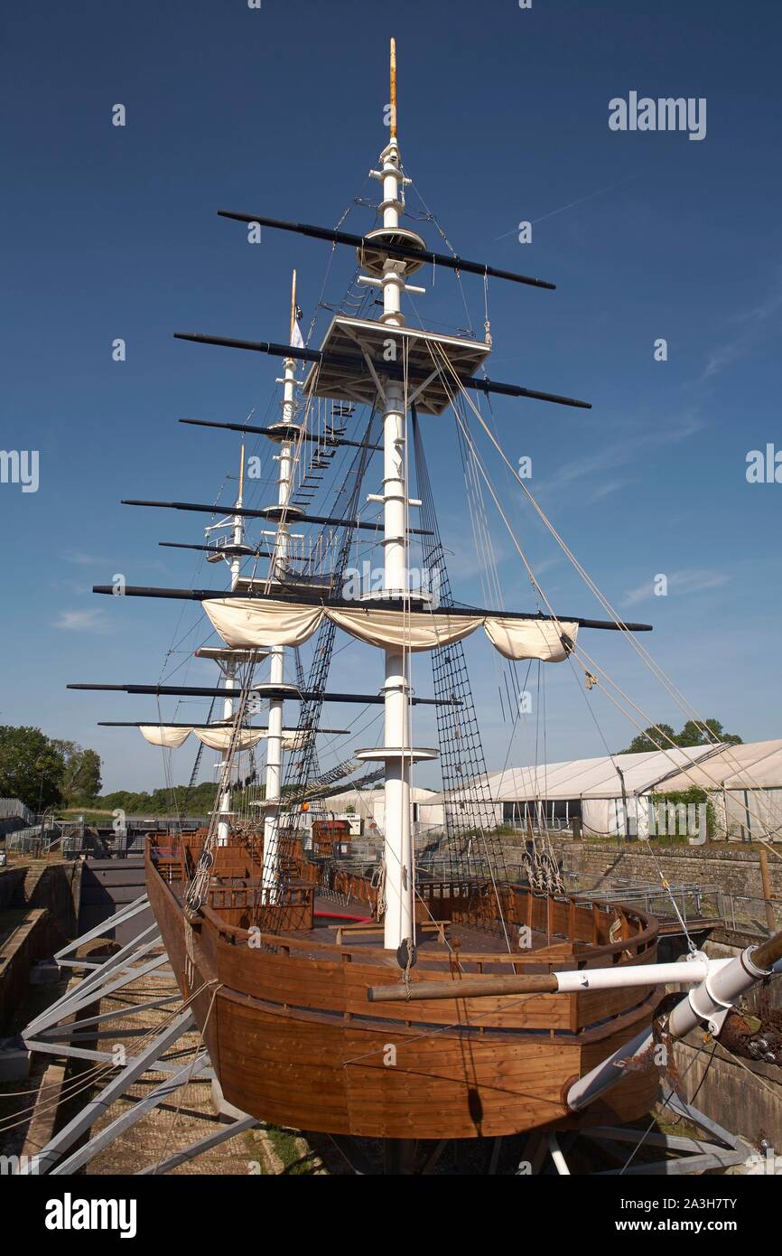 La France, Charente-Maritime, Rochefort, quartier de l'Arsenal Hermione frégate à quai Banque D'Images
