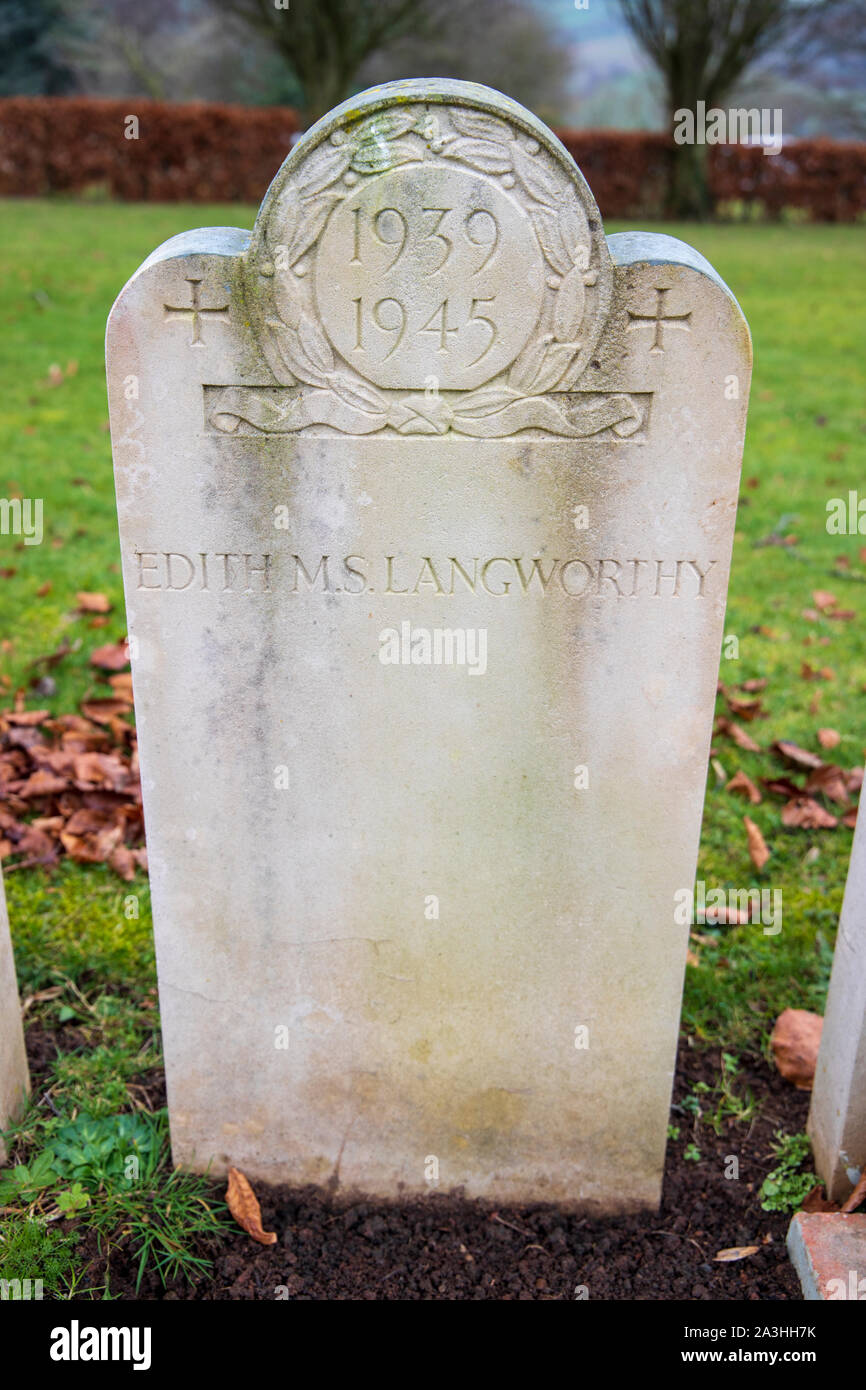 Le Raid aérien baignoire 1939-1945 tombe d'Edith Mary Sybil Langworthy à Haycombe Cimetière, Bath, Angleterre Banque D'Images