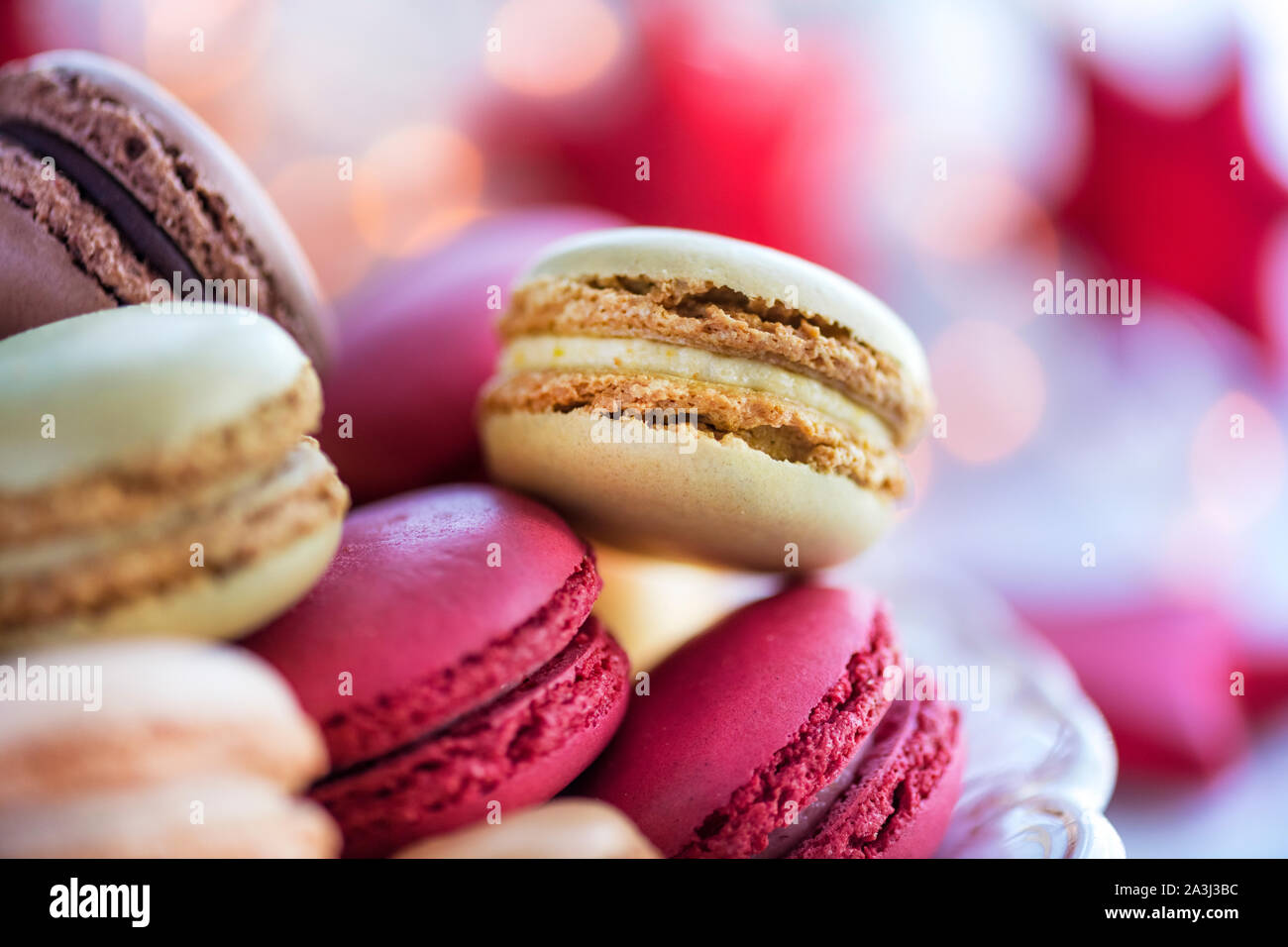 Joli macarons Noël selective focus Texte sur lay Banque D'Images
