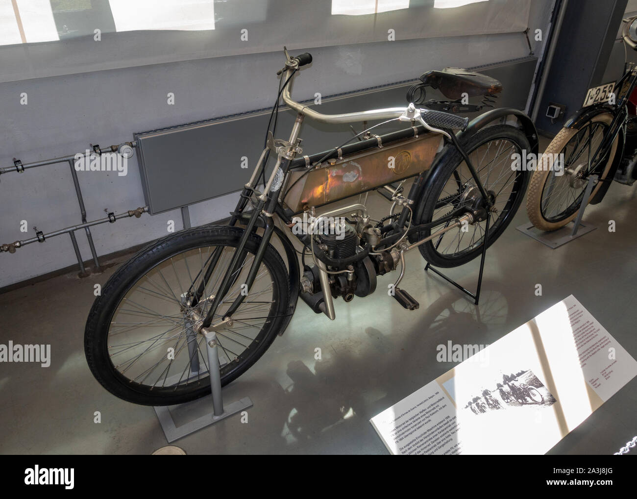 Le FN avec moto unique cylindre moteur avec entraînement carden (1909), le Deutsches Museum (Musée allemand des transports Verkehrszentrum), Munich, Allemagne. Banque D'Images