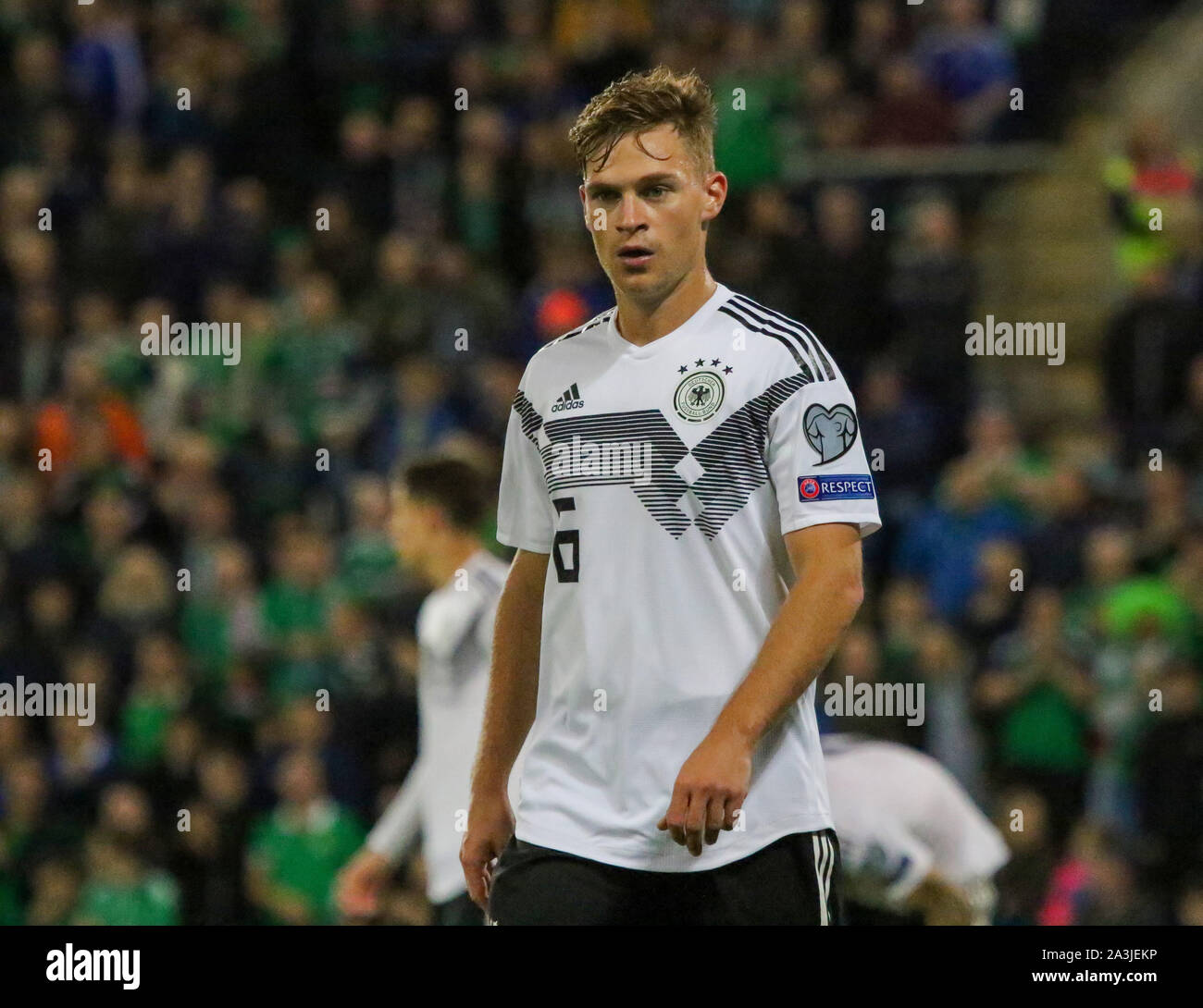 Stade national de football à Windsor Park, Belfast, Irlande du Nord. 09 sept 2019. UEFA EURO 2020 - qualification du groupe C, l'Irlande du Nord 0 Allemagne 2. Internationale de football allemand Joshua Kimmich (6) jouer pour l'Allemagne à Belfast en 2019. Banque D'Images