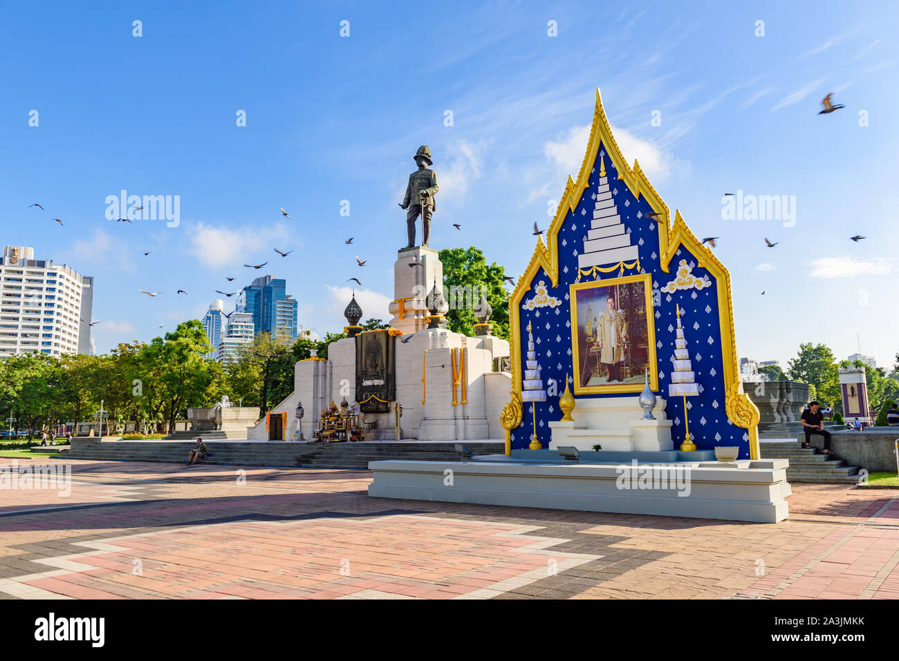 Bangkok, Thaïlande - 19 octobre 2017 : Monument à pleurer la mort de Thaï le roi Bhumibol Adulyadej dans Parc Lumbini. Banque D'Images
