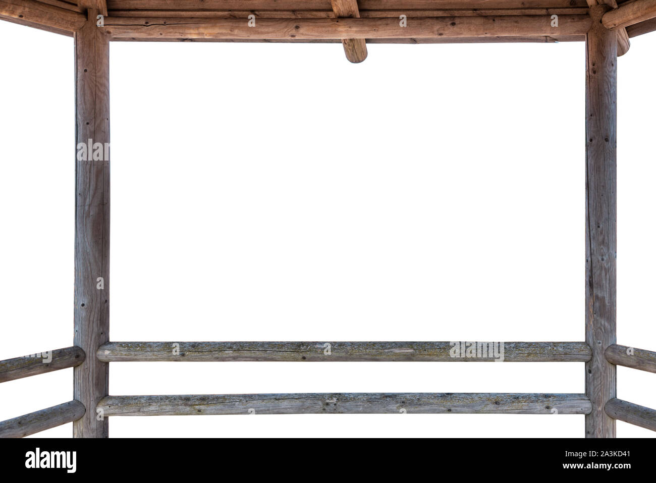 Voir l'intermédiaire d'un kiosque en bois en rondins Banque D'Images