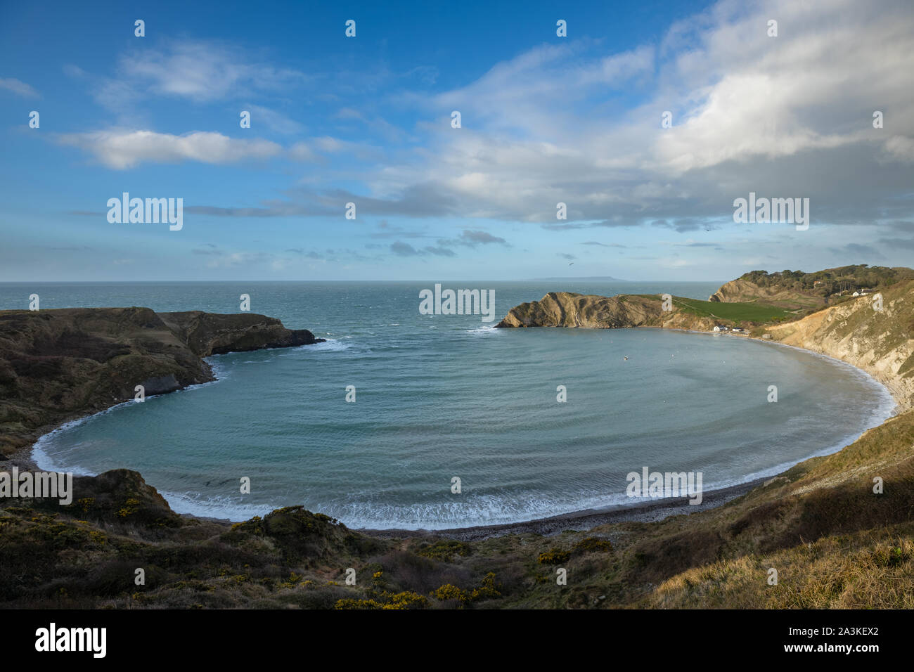 À l'aube de Lulworth Cove, sur la côte jurassique, Dorset, Angleterre, Banque D'Images