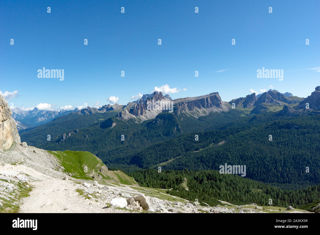 Paysage de montagne Dolomites en Alta Badia dans le Tyrol du Sud dans les Alpes de l'Italie à la fin de l'automne Banque D'Images