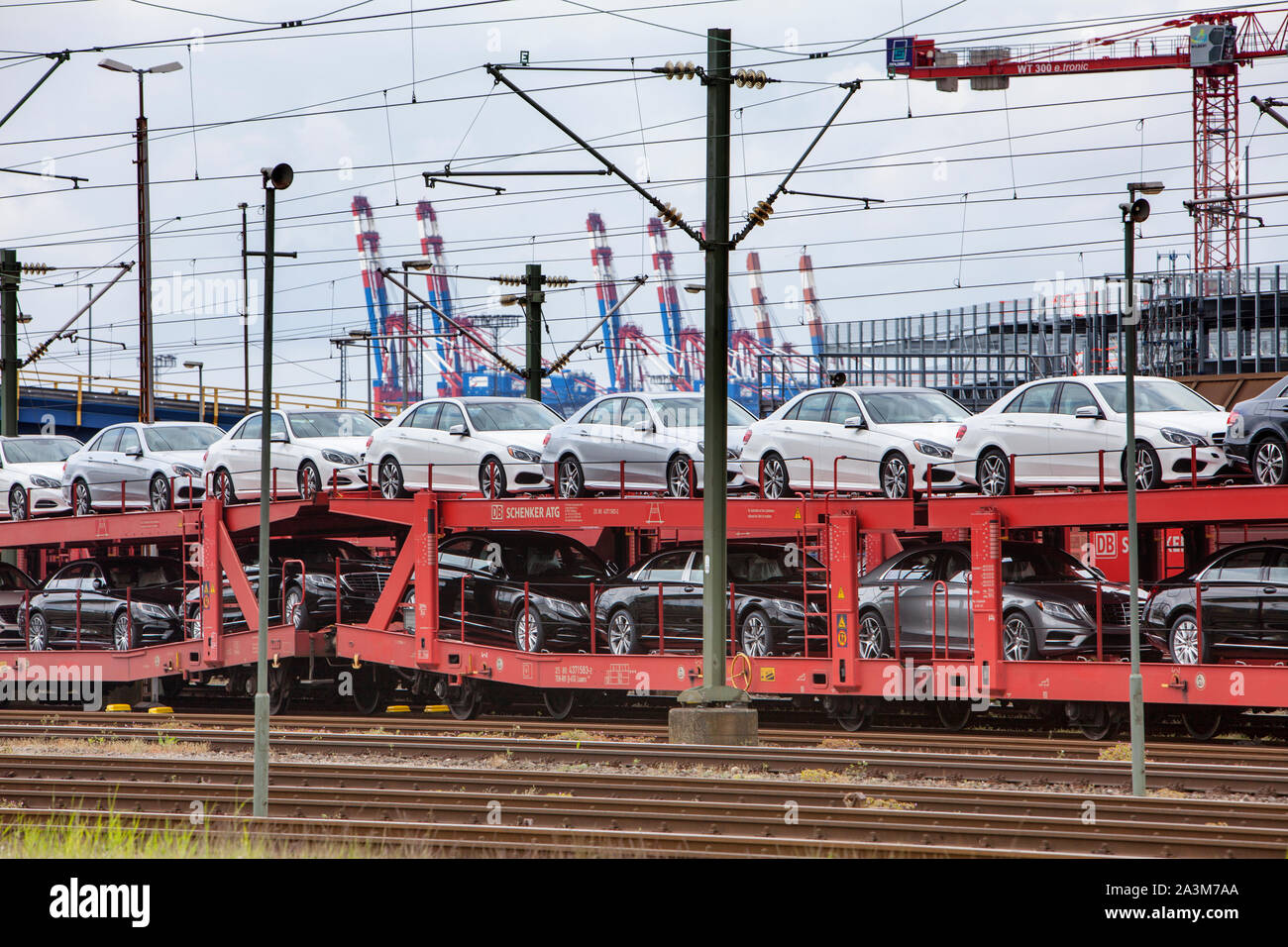 Expédition de voiture, port de Bremerhaven, ville hanséatique libre de Brême, Allemagne, Europe Banque D'Images