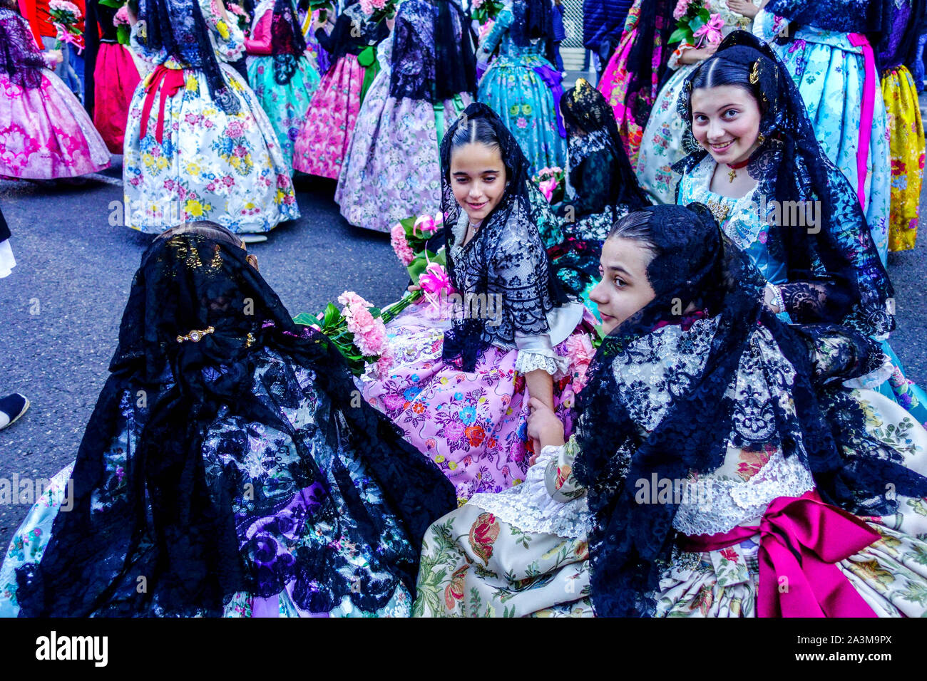 Las Fallas Valencia Girls Espagne festival les Espagnols Banque D'Images