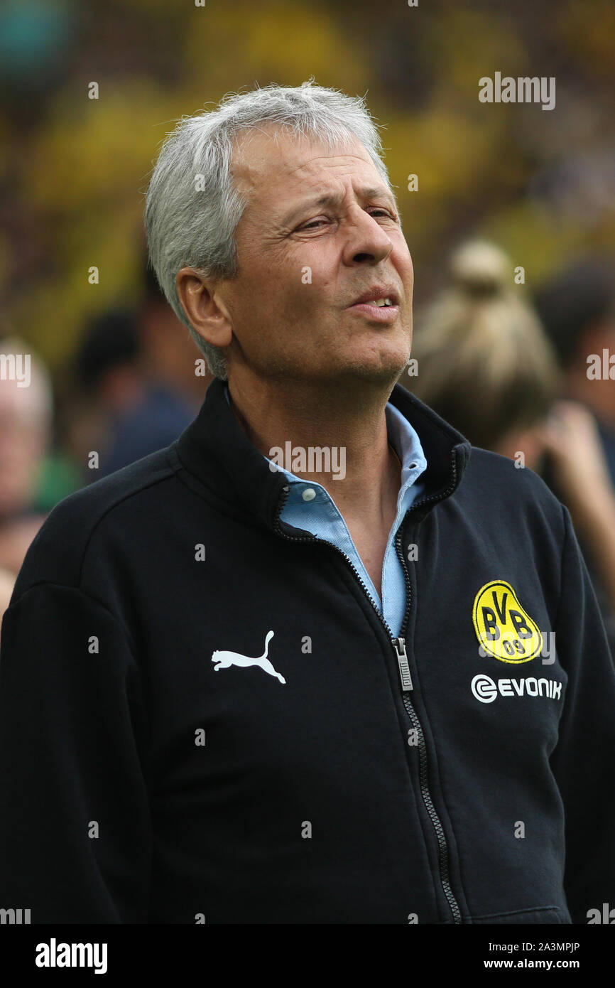 DORTMUND, ALLEMAGNE - 03 août 2019 : Lucien Favre (Borussia Dortmund) sur la photo lors de la finale de la Supercoupe d'Allemagne en 2019-2020. Banque D'Images