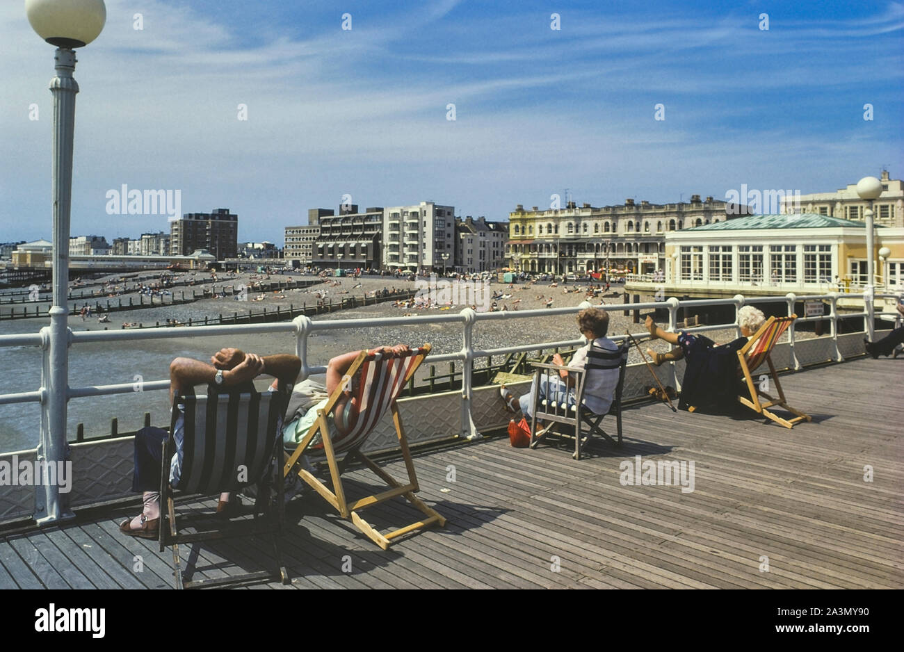 Jetée de Worthing, West Sussex, Angleterre, Royaume-Uni. Circa 1980 Banque D'Images