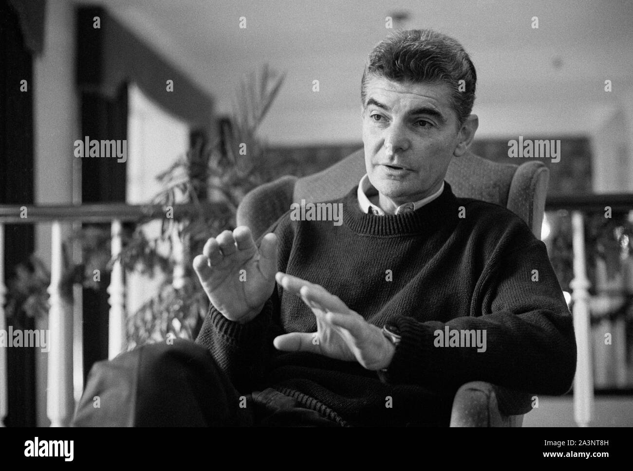 L'acteur et le réalisateur Richard Benjamin, photographié au cours d'une entrevue de 1990 à Evanston, Illinois. Banque D'Images