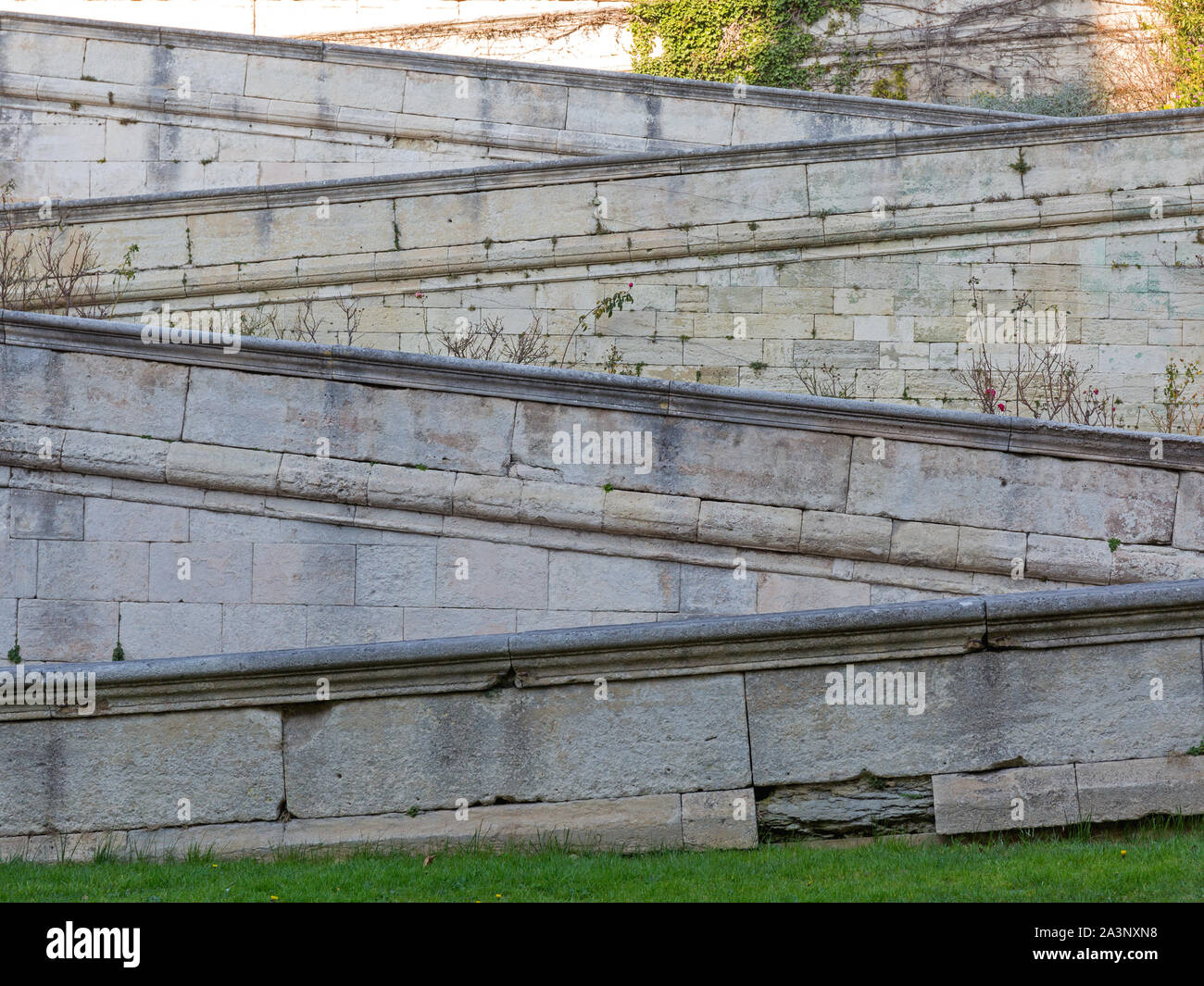 Sainte Anne d'escaliers dans le jardin des Doms Avignon France Banque D'Images