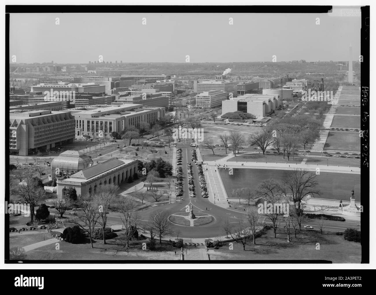 Sud-OUEST LE LONG DU CORRIDOR DE LA MARYLAND AVENUE CAPITOL DOME. Anglais : 5. Vue aérienne SUD-OUEST LE LONG DU CORRIDOR DE LA MARYLAND AVENUE CAPITOL DOME. - Maryland Avenue, Washington, District of Columbia, DC Banque D'Images