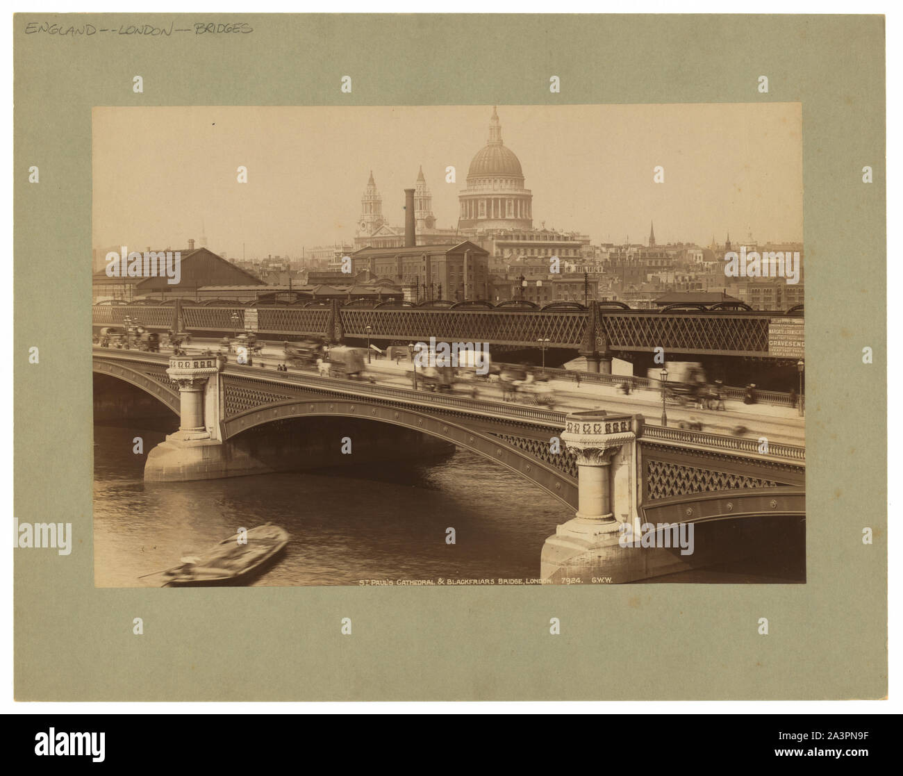 La Cathédrale St Paul et Blackfriars Bridge, London / G.W.W. Banque D'Images