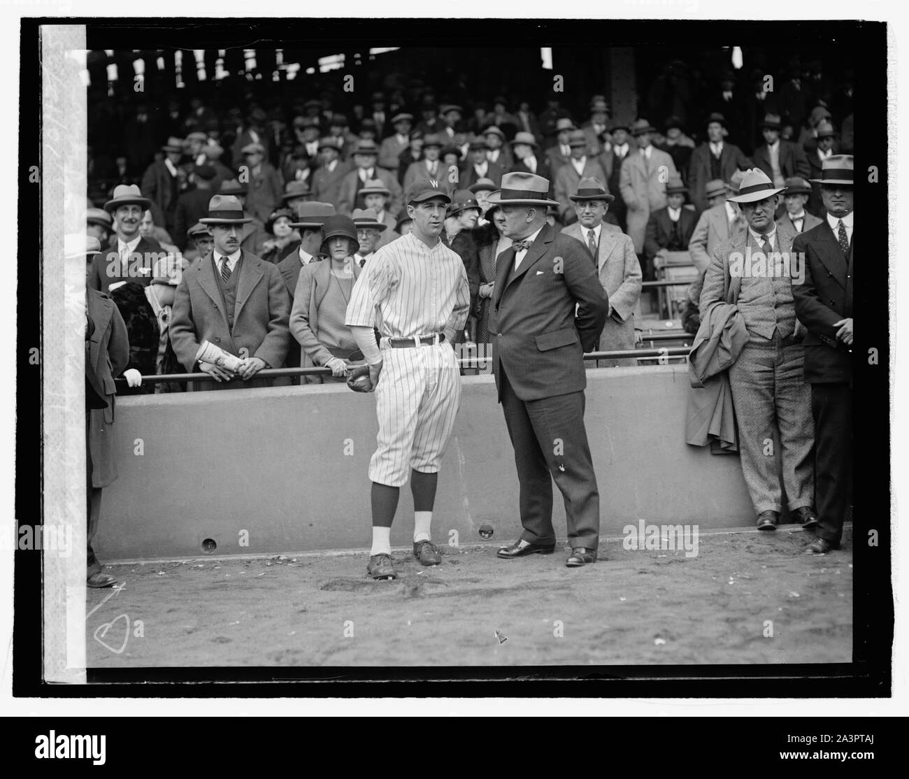 Stanley Harris & McGraw, 10/12/25 Banque D'Images