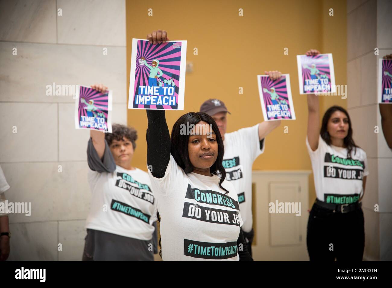 14 mai 2019 - Les membres du groupe d'activiste par les gens occupent la rotonde du Capitole pour protester contre le manque d'congressionlal sur action mise en accusation. Washington, DC, USA. Banque D'Images