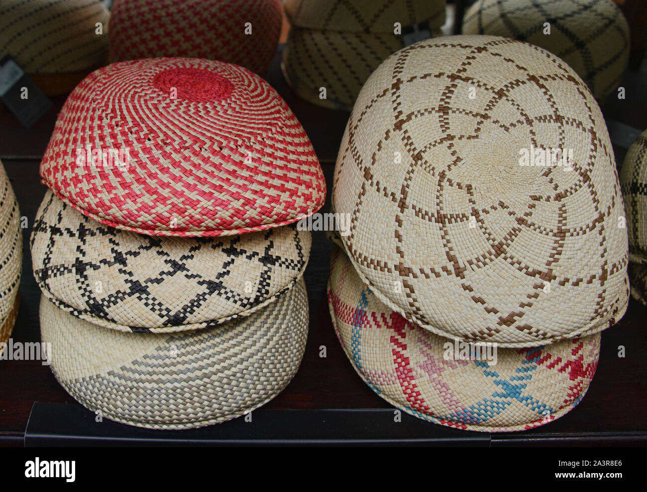 Chapeaux Panama traditionnels (paja toquilla), qui vient en fait d'Equateur, Cuenca, Équateur Banque D'Images