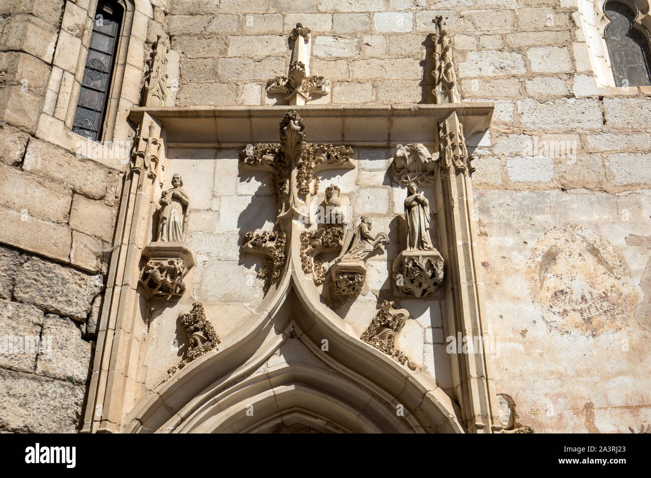 Basilique de St-Sauveur à la ville de pèlerinage de Rocamadour, cité épiscopale et sanctuaire de la Bienheureuse Vierge Marie, Lot, Midi-Pyrénées, France Banque D'Images