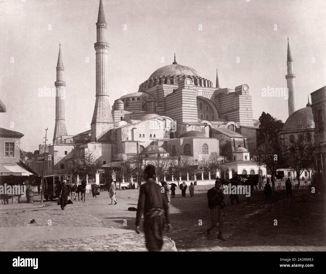 L'extérieur de la mosquée Ayasofya. Istanbul, Turquie, fin du 19e siècle. Banque D'Images