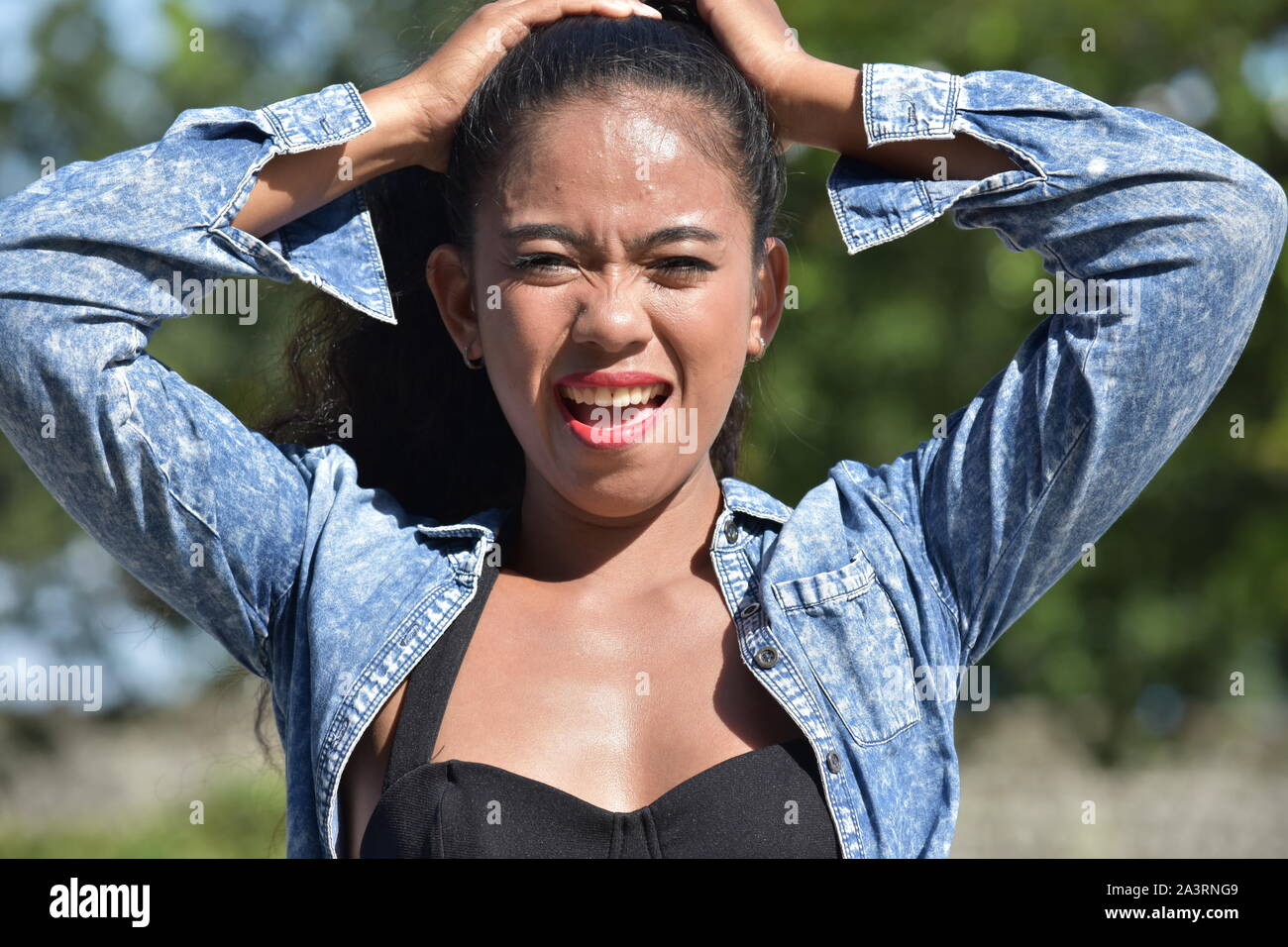 Jolie femme stressante Banque D'Images