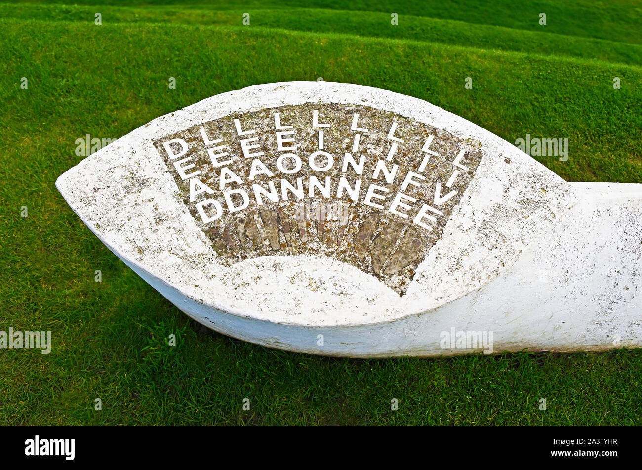 'Cellules de vie", (détail), une oeuvre de Charles Jencks, par la glace Lane, Jupiter Artland, Bonnington, Maison Wilkieston, West Lothian. Banque D'Images