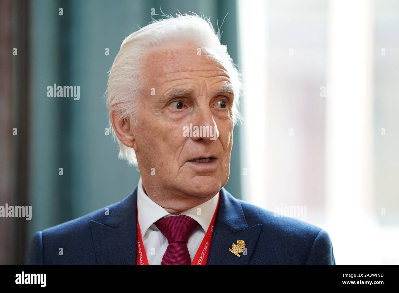 L'Olympienne 1964 Peter Radford célèbre le 55e anniversaire de la cérémonie d'ouverture des Jeux Olympiques de Tokyo 1964 au ministère des Affaires étrangères et du Commonwealth, Londres. Banque D'Images