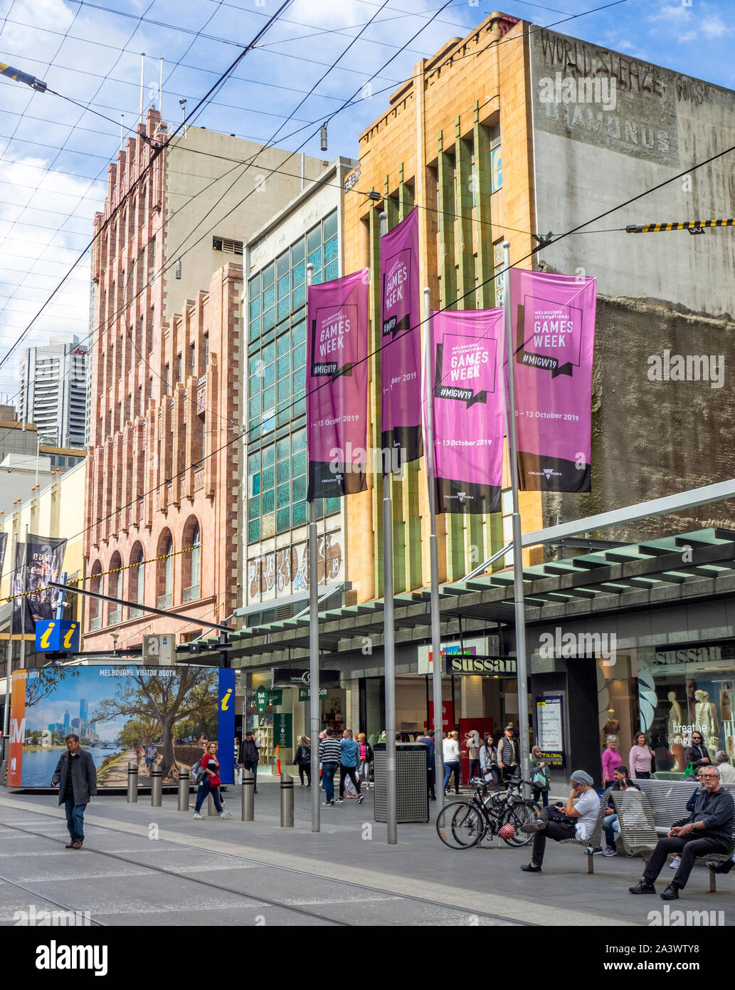 Les piétons en centre commercial Bourke Street Melbourne Victoria Australia Banque D'Images