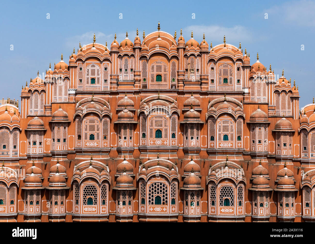 Avant de l'Hawa Mahal (le palais des vents, du Rajasthan, Jaipur, Inde Banque D'Images