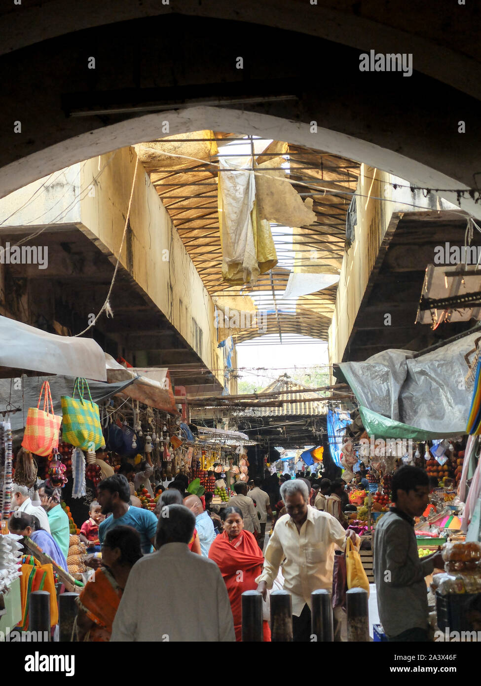 MYSURU (Mysore),KARNATAKA/Inde 13 FÉVRIER 2018-H occupé Devaraja market,couverts,région de Mysore ville. Banque D'Images