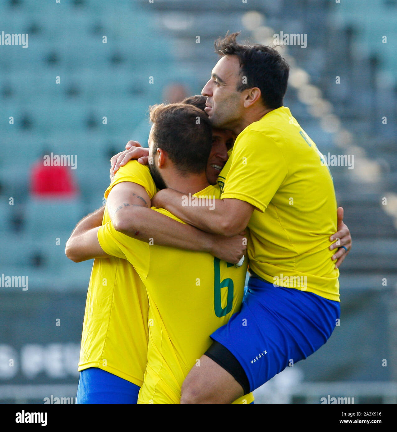 10 octobre 2019 ; Langley Park, Perth, Australie occidentale, Australie ; Fédération mondiale de football de la Coupe du monde Mini demi-finale contre la Hongrie, le Brésil, le Brésil joueurs célébrer un but par la Hongrie pour aller 2-1 - usage éditorial Banque D'Images