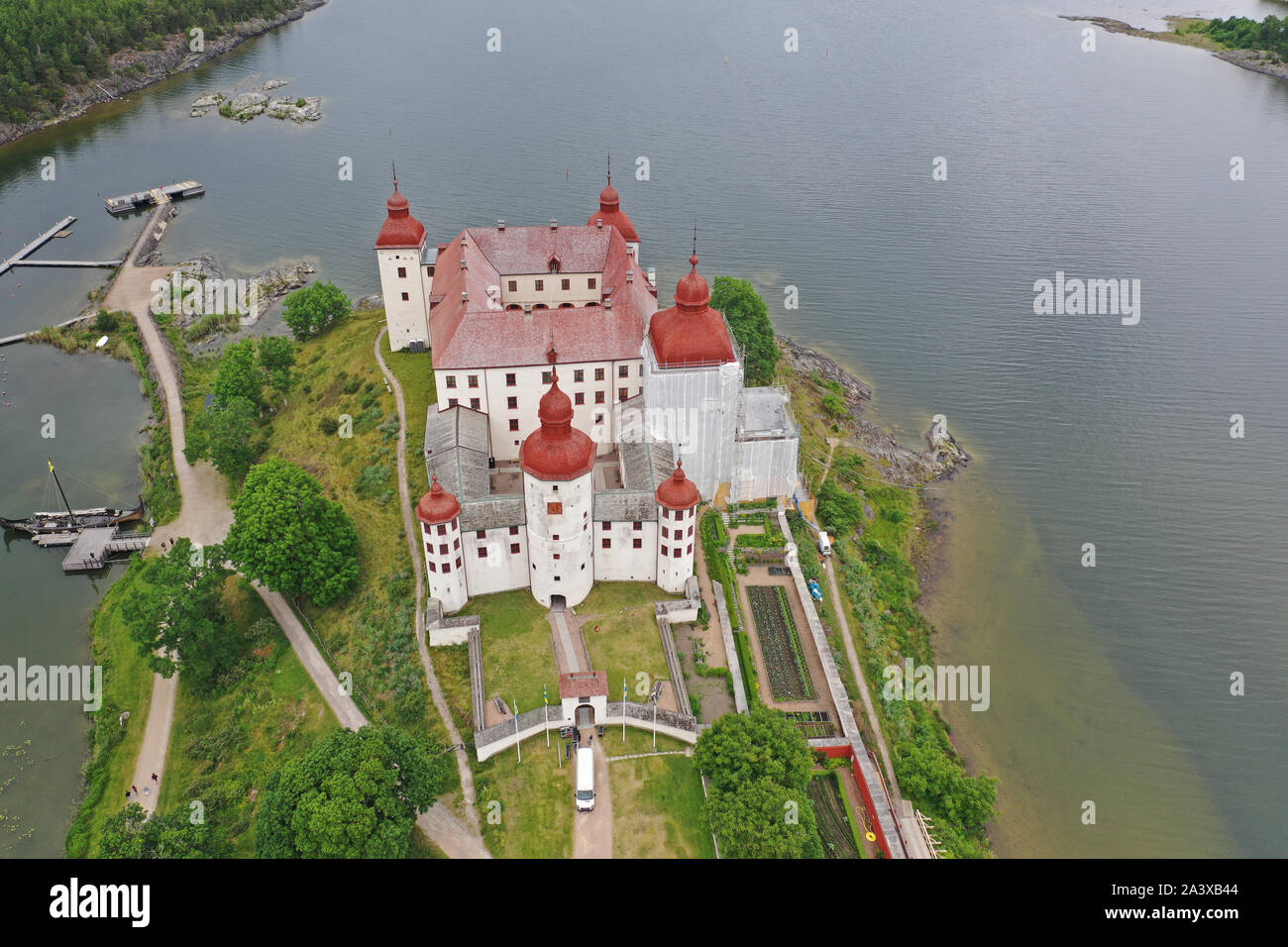 KÅLLANDSÖ 20190625Klocka på Läckö slott. Slottet är på en beläget j'udde Ekens Skärgård j'Vänern och är ett de minne. stormaktstid Sveriges Le Château de Läckö. Le château est situé sur un cap Ekens archipel dans le Lac Vänern et est un souvenir de la grande puissance. Foto Jeppe Gustafsson Banque D'Images