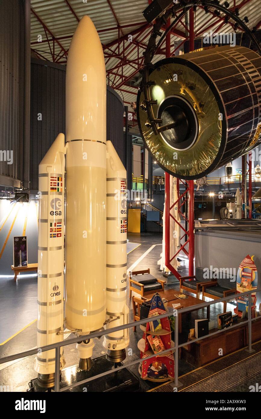 Fusée ARIANE 5 et les satellites, l'espace du CNES (CENTRE NATIONAL D'ETUDES SPATIALES OU Centre spatial guyanais), Kourou, Guyane, département d'outre-mer, l'AMÉRIQUE DU SUD, FRANCE Banque D'Images