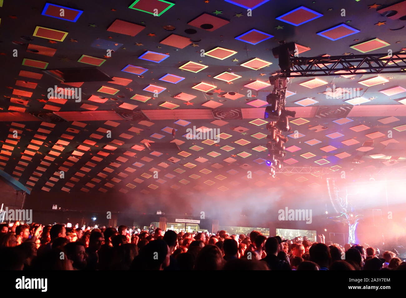 Étoiles sur le plafond de la Glasgow Barrowland Ballroom Banque D'Images