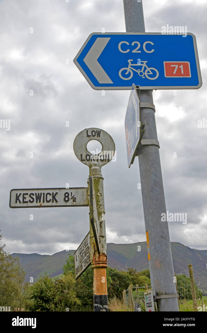 Les panneaux pour le vélo d'un océan à l'autre itinéraire par le nord de l'Angleterre Banque D'Images