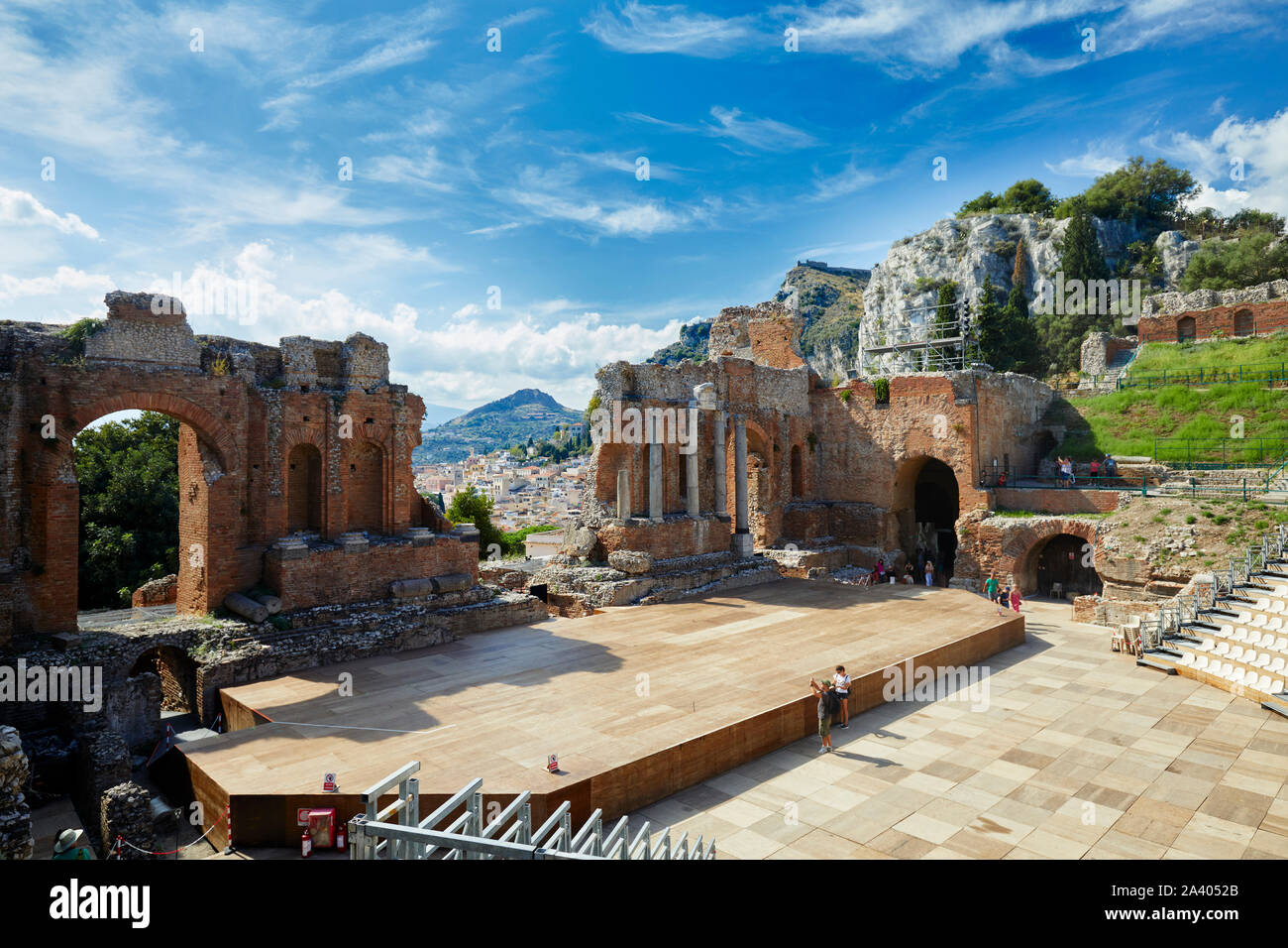 Le grec ancien/amphithéâtre romain de Taormina, Sicile, Italie Banque D'Images