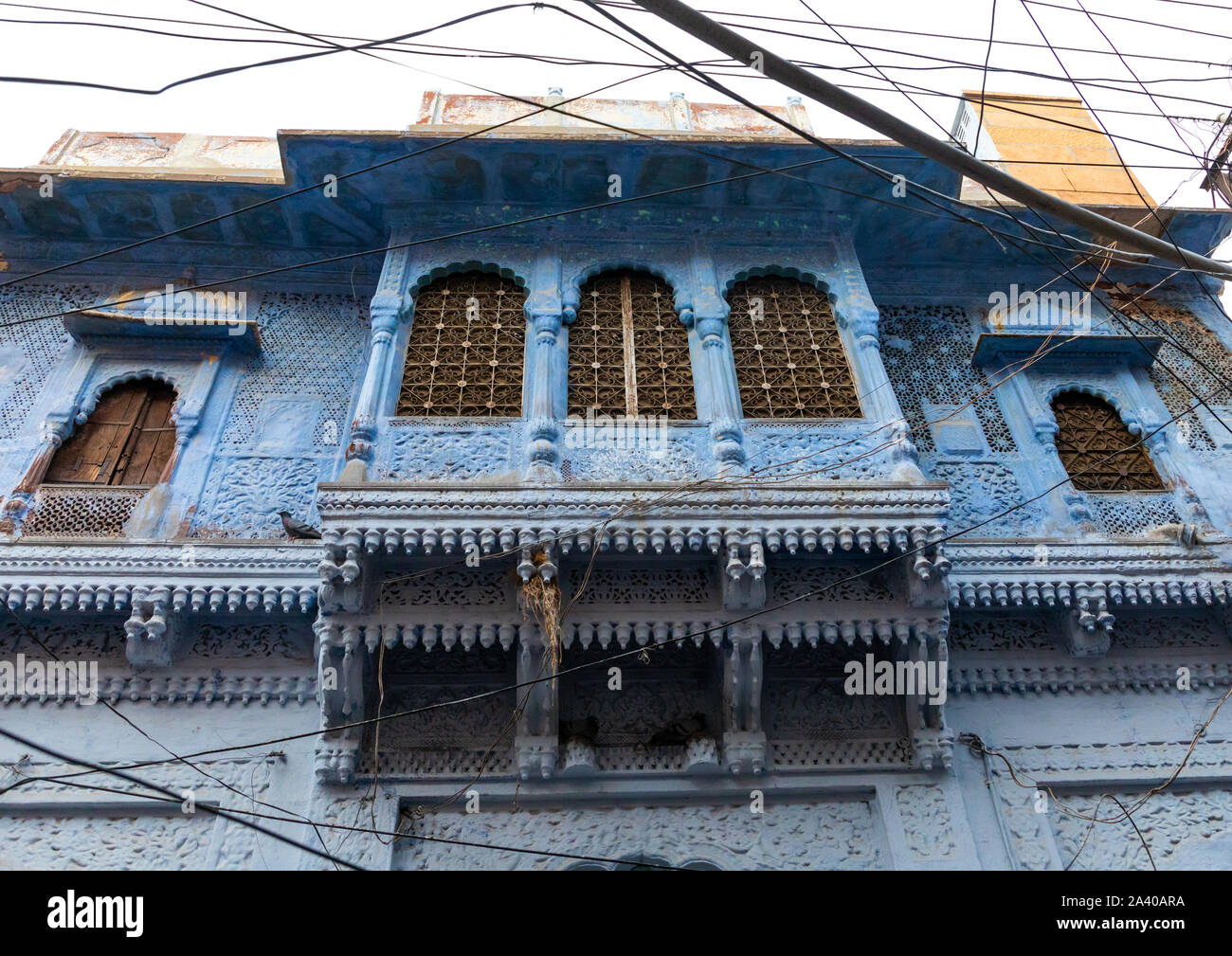 Ancien Bleu chambre balcon d'un brahmane, Rajasthan, Jodhpur, Inde Banque D'Images