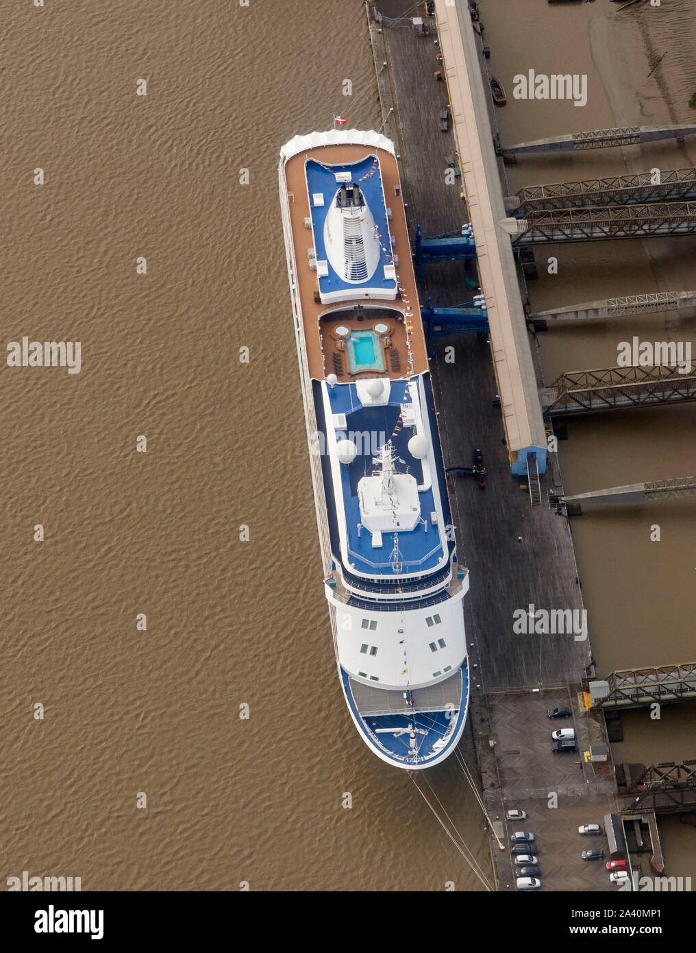 Paquebot de croisière Silversea accostera au London International Cruise Terminal, Tilbury, East London, UK Banque D'Images