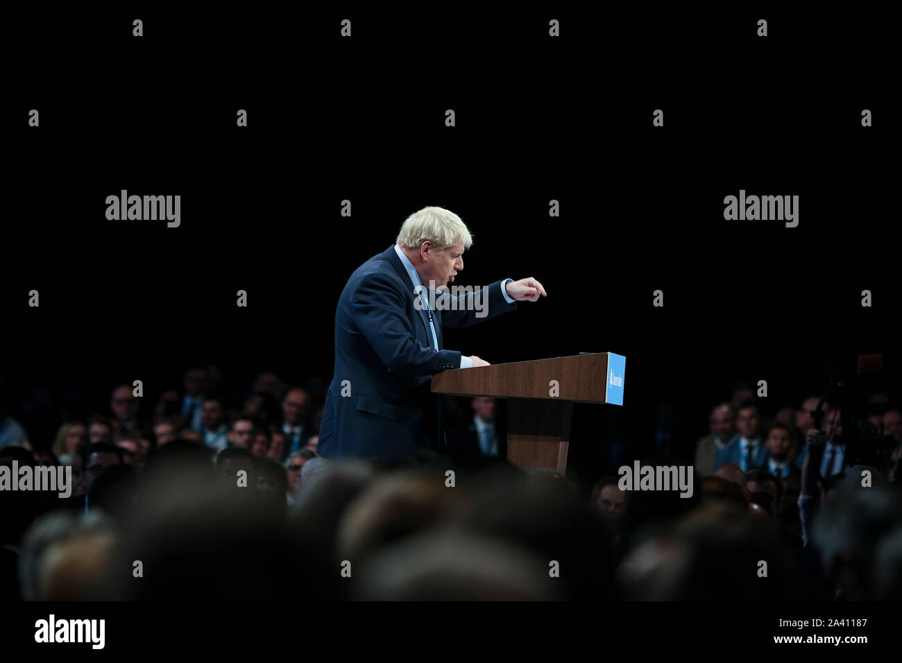 © Chris Bull. 02/11/19 Manchester , Royaume-Uni. 2019 Conférence du parti conservateur à Manchester Central. Premier ministre Boris Johnson livre son discours sur le dernier jour de la conférence (aujourd'hui mercredi 2 octobre 2019) crédit photo : CHRIS BULL Banque D'Images