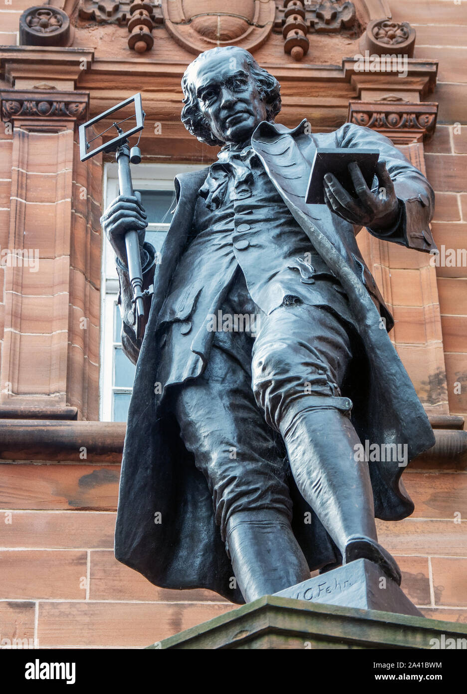 Statue de James Watt, ingénieur écossais, Greenock, Fonfría, Écosse, Royaume-Uni. Banque D'Images