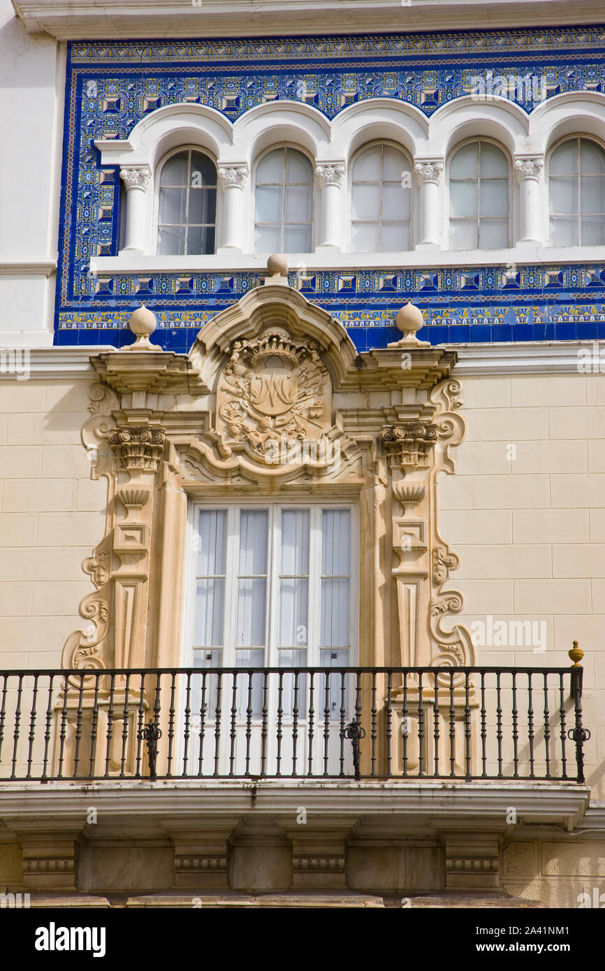 Casa burguesa Antigua Banca Aramburu. Ciudad de Cadiz. L'Andalousie. España  Photo Stock - Alamy