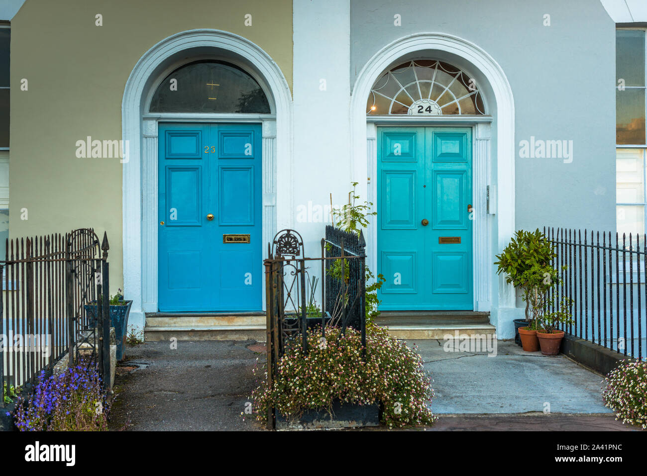 Georgian porte à New York Royal Crescent dans le village de Clifton, Bristol, Angleterre. UK. Banque D'Images