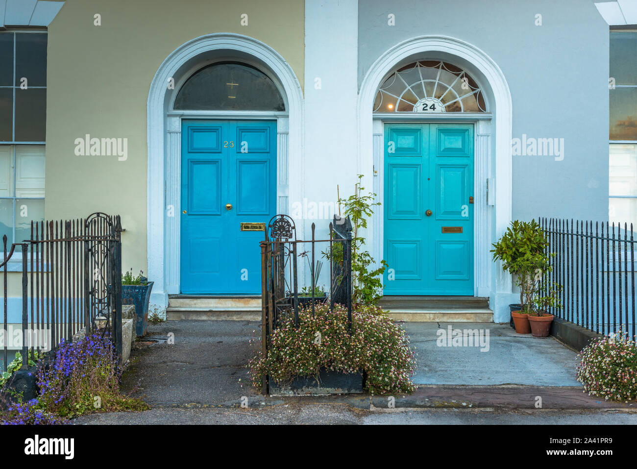 Georgian porte à New York Royal Crescent dans le village de Clifton, Bristol, Angleterre. UK. Banque D'Images