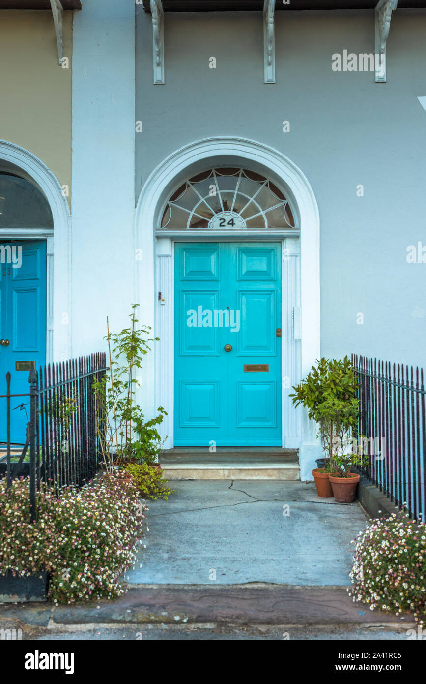 Georgian porte à New York Royal Crescent dans le village de Clifton, Bristol, Angleterre. UK. Banque D'Images
