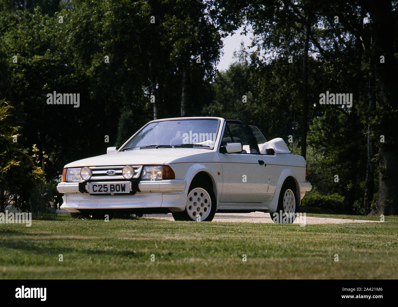 1986 Ford Escort XR3i Cabriolet. Banque D'Images