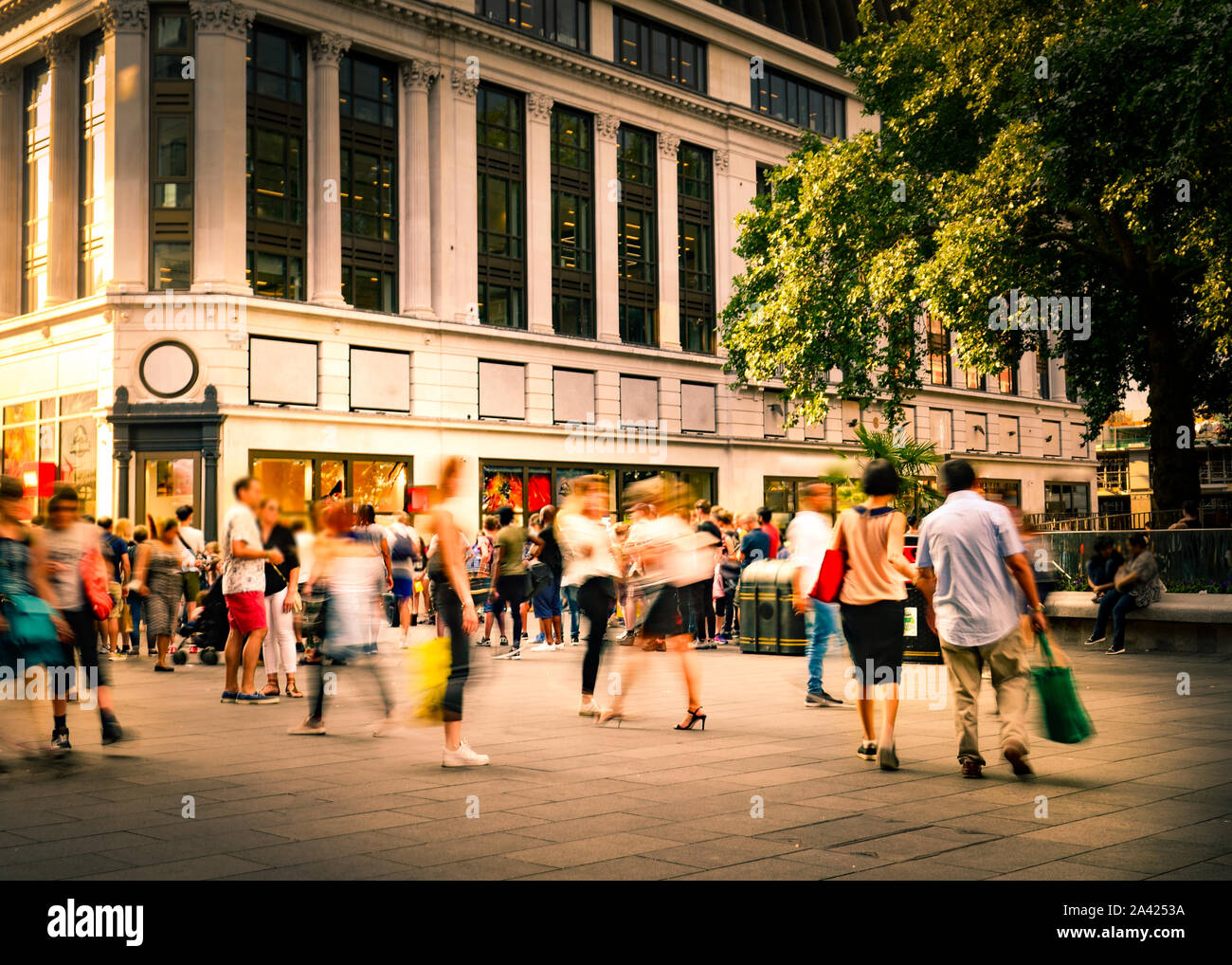 Scène de rue commerçante de Londres Banque D'Images