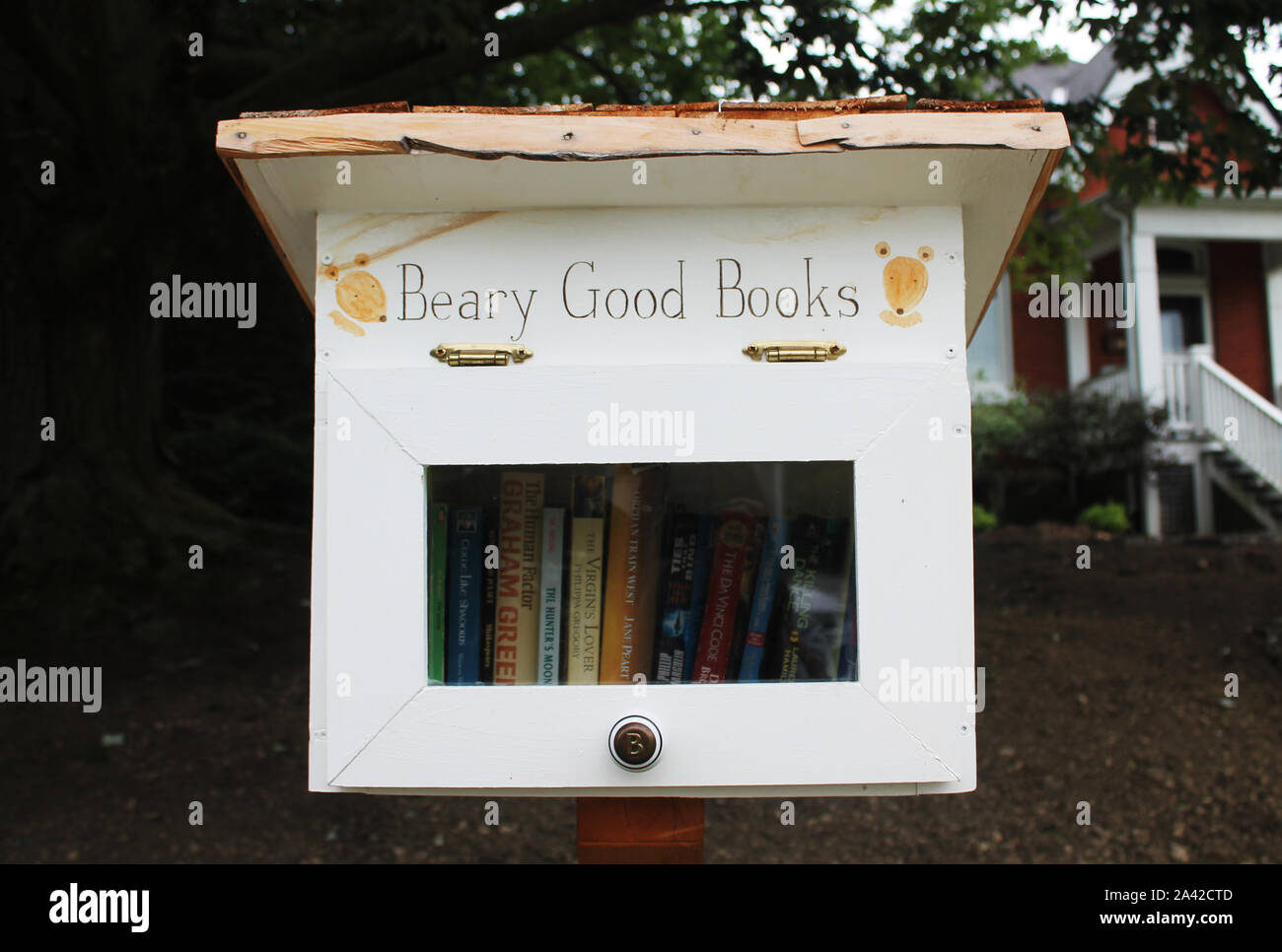 Toronto, Canada - le 23 août 2017 : Cute free library fort dans la rue Banque D'Images