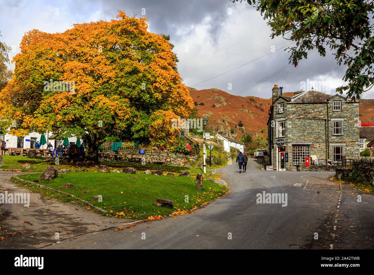 Lake Road,village elterwater valley,parc national de lake District, Cumbria, England, UK go Banque D'Images