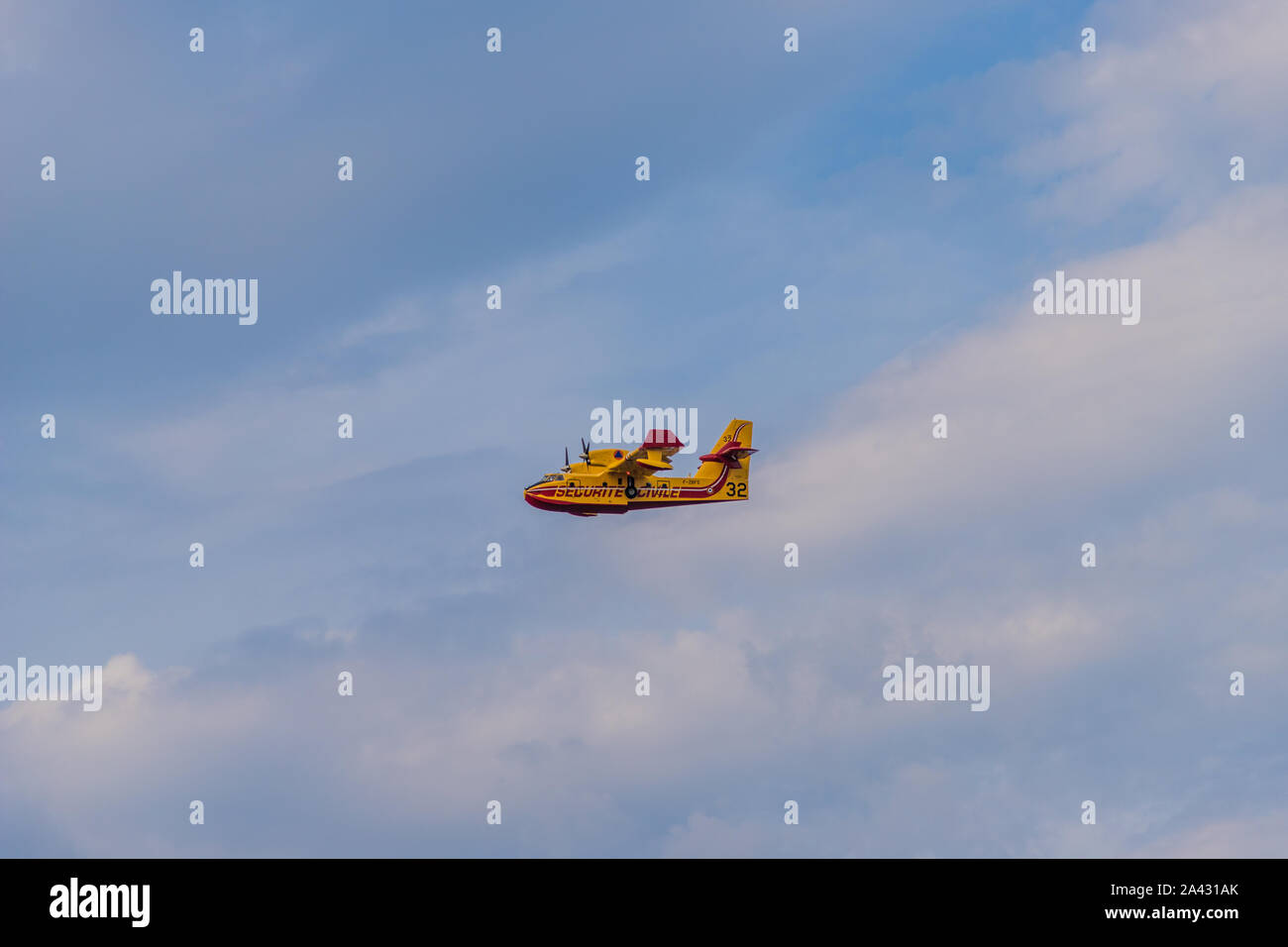 Un Bombardier 415 Superscooper Civile en France Banque D'Images
