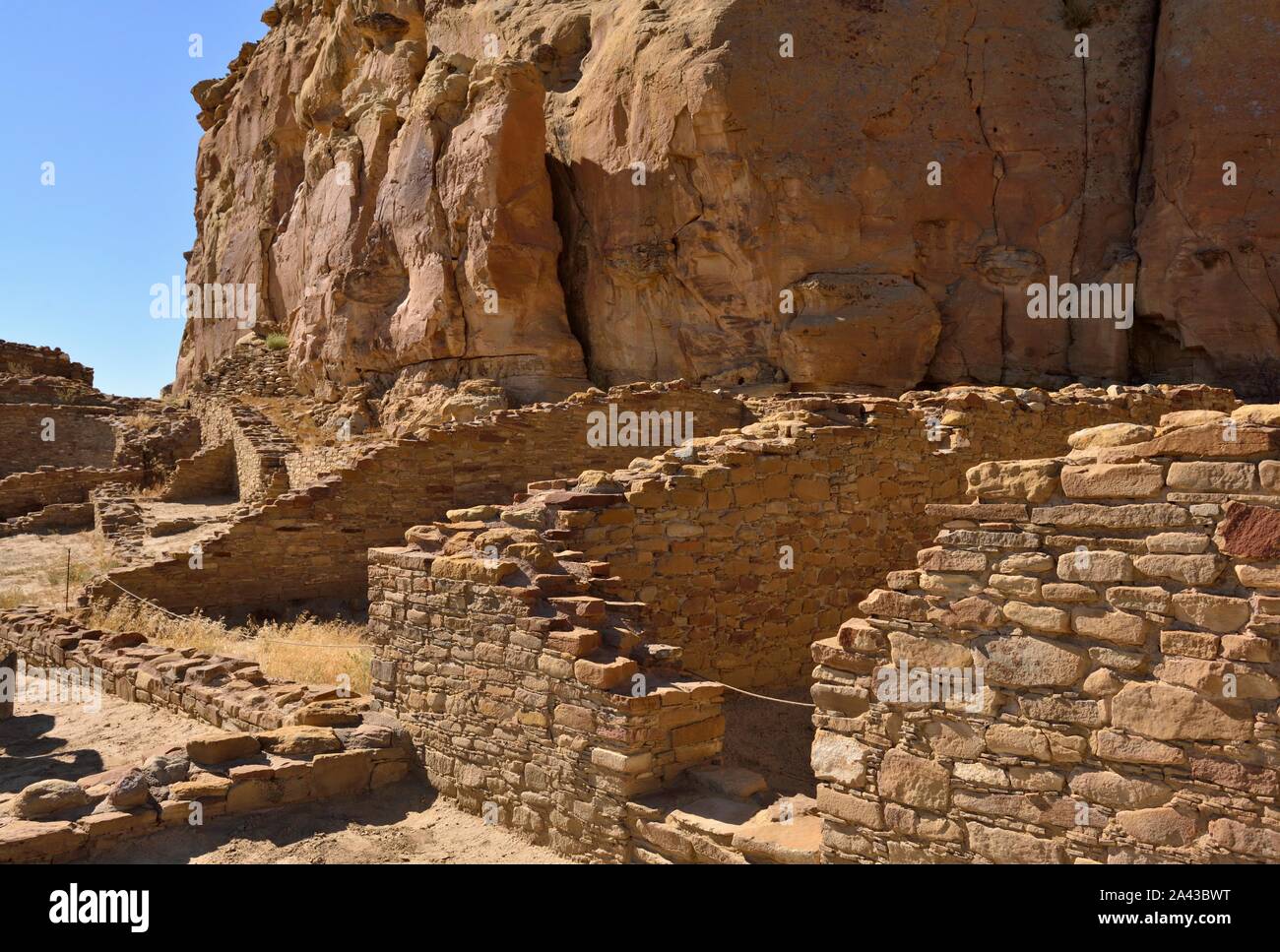 Le bloc de chambres à plusieurs niveaux, Chetro Ketl (950-1250s), Chaco Canyon, NM 61386 190912 Banque D'Images