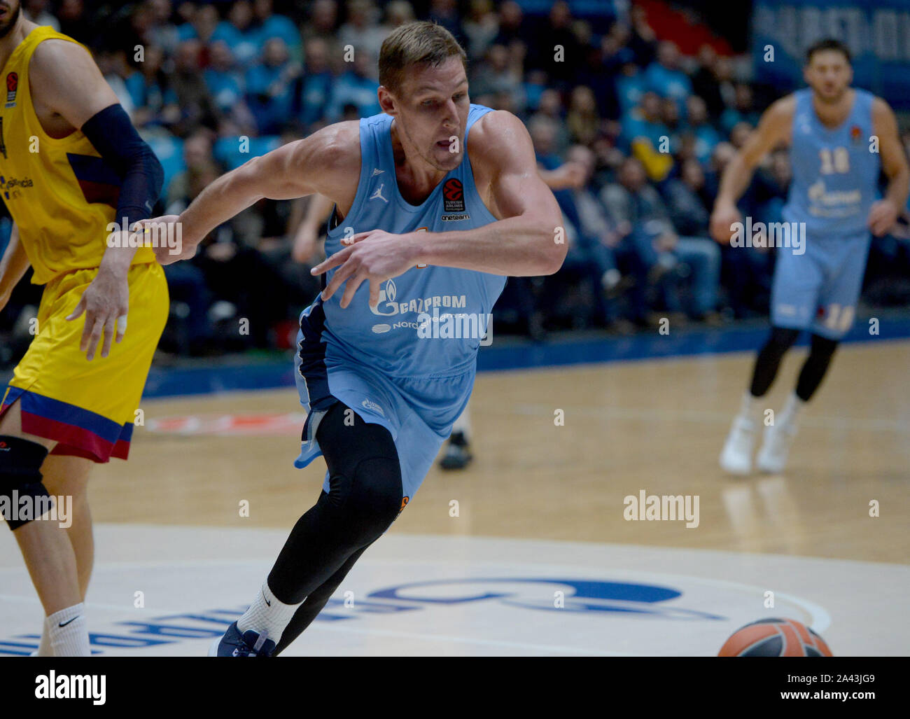 Saint-pétersbourg, Russie. Oct 11, 2019. La Russie, Saint-Pétersbourg, le 11 octobre 2019. Le joueur de BC Zenit Colton Iverson dans l'Euroleague 2019/2020 match de basket-ball entre BC Zenit (St. Petersburg, Russie) et le FC Barcelone Crédit : Andrey Pronin/ZUMA/Alamy Fil Live News Banque D'Images