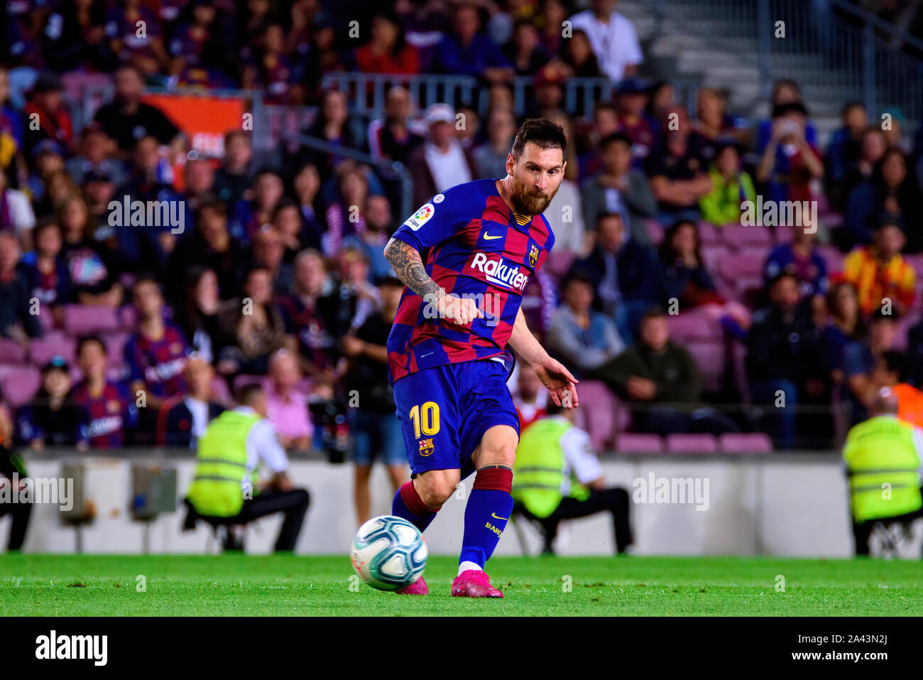 Barcelone - 6 OCT : Lionel Messi joue au match de la Liga entre le FC Barcelone et le FC Séville au Camp Nou le 6 octobre 2019 à Barcelone Banque D'Images